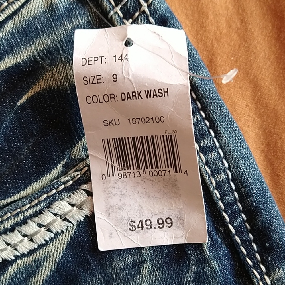 Jeans - Picture 3 of 4